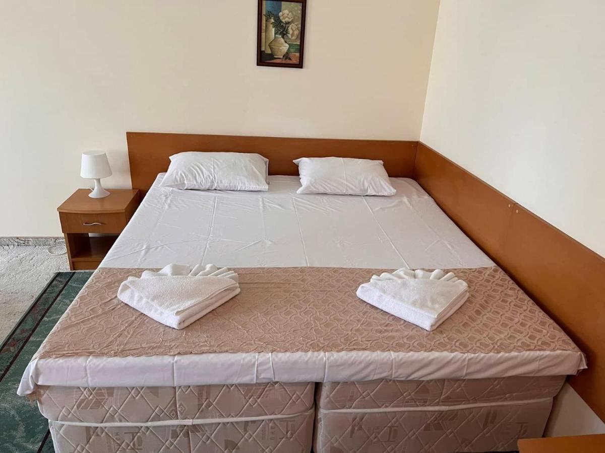 Хотел Диамант Hotel Diamond Balchik Exterior foto