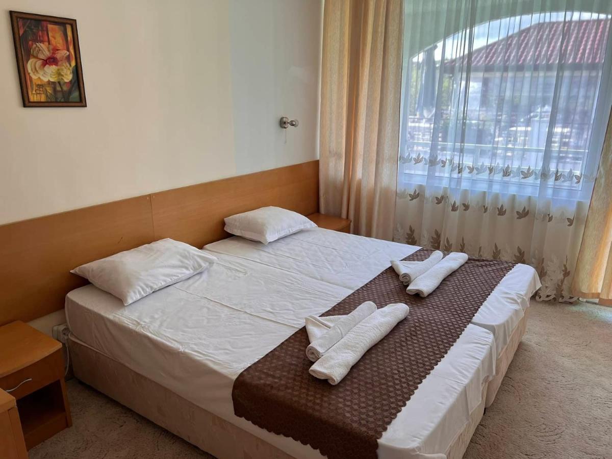 Хотел Диамант Hotel Diamond Balchik Exterior foto