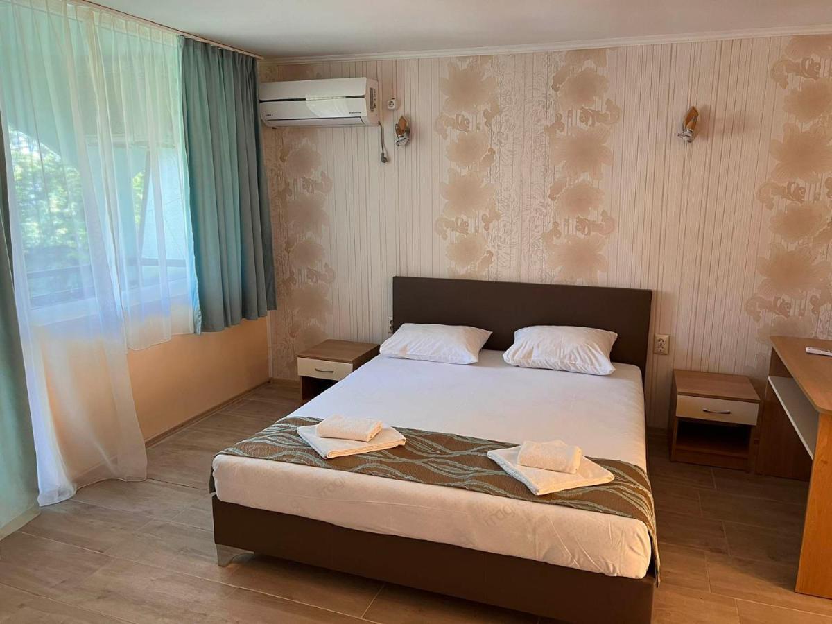 Хотел Диамант Hotel Diamond Balchik Exterior foto