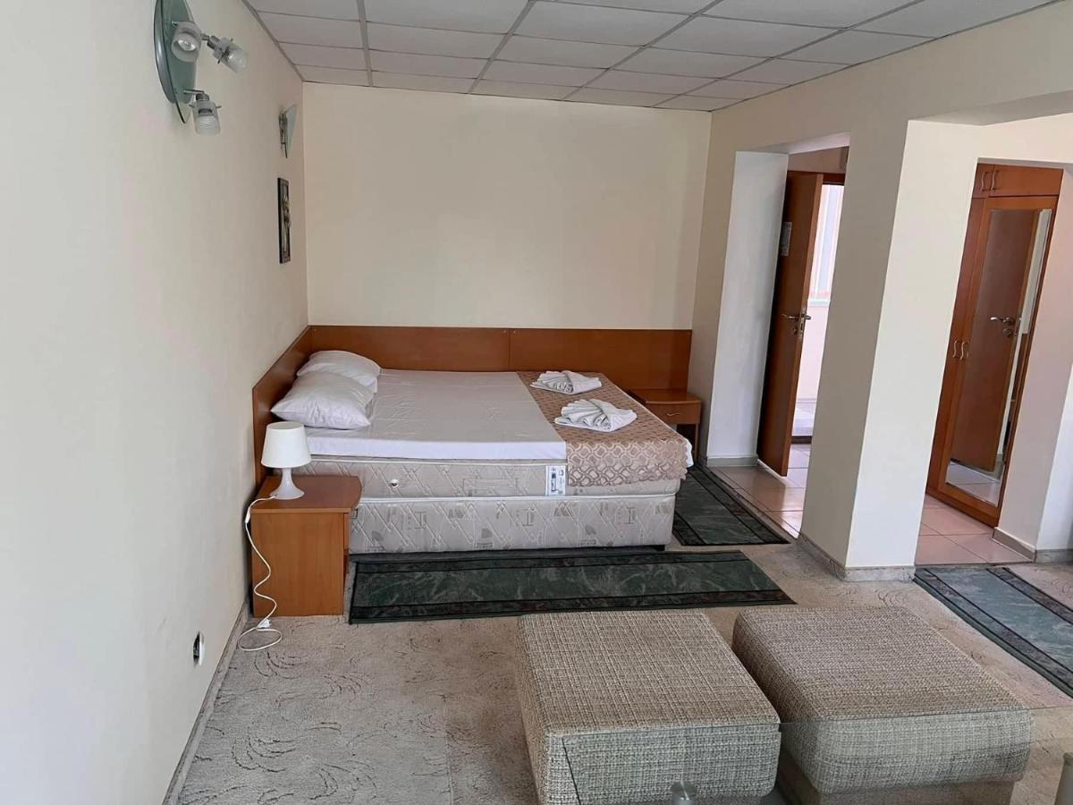 Хотел Диамант Hotel Diamond Balchik Exterior foto