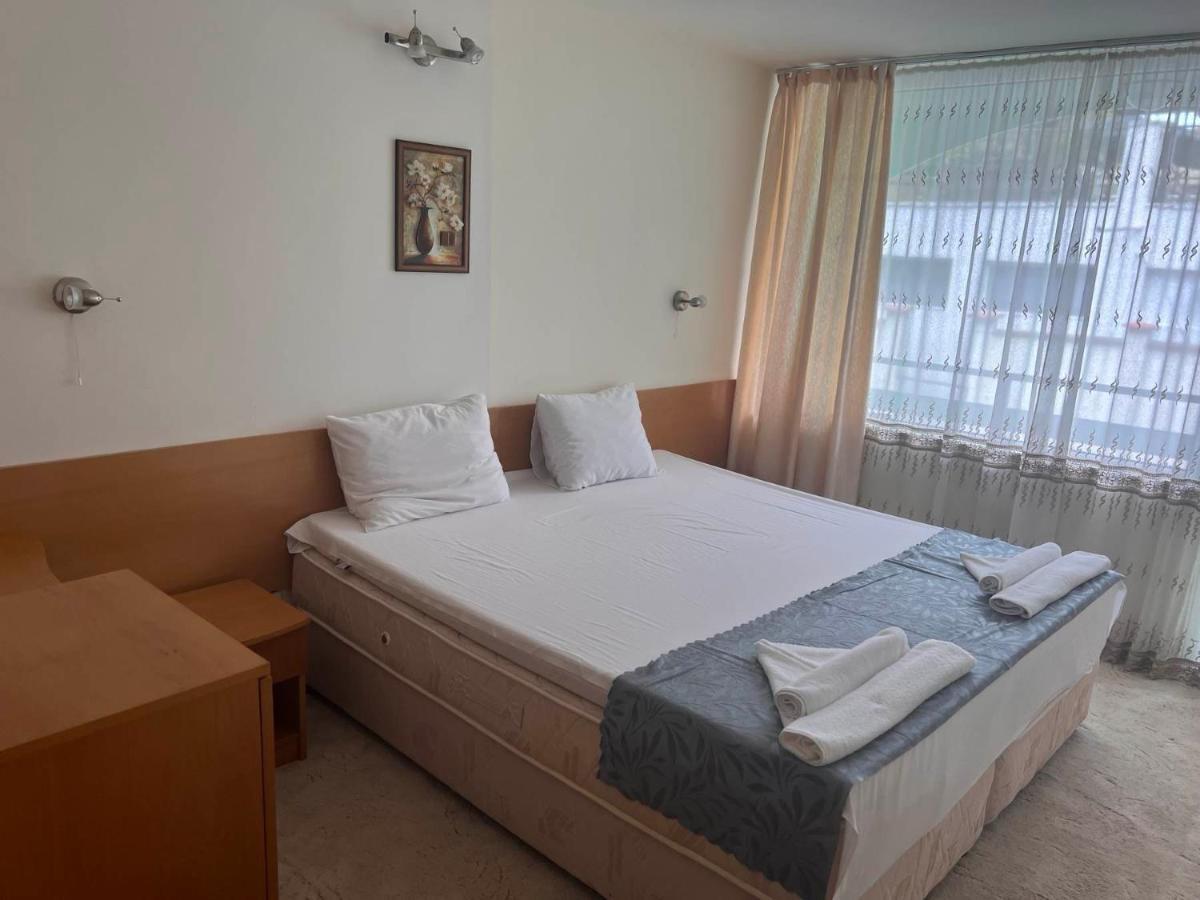 Хотел Диамант Hotel Diamond Balchik Exterior foto